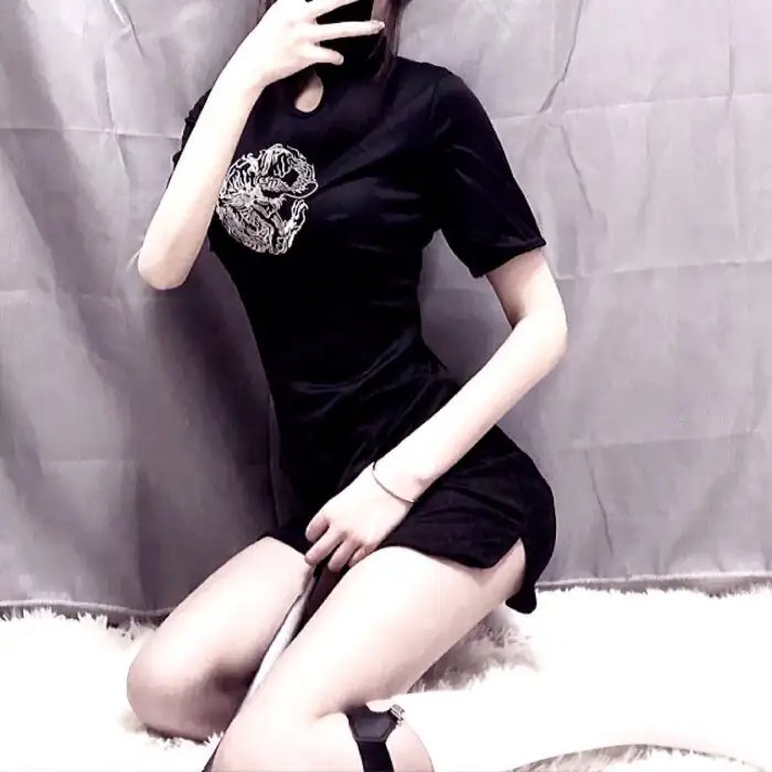 悄悄跟着我